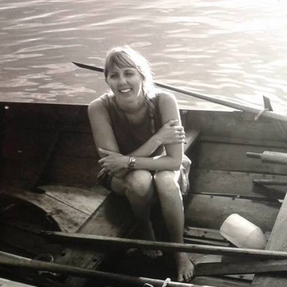 Meet your Posher, Amelia - Picture 1 of 1